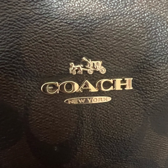 Coach Purse Signature C - Picture 12 of 16